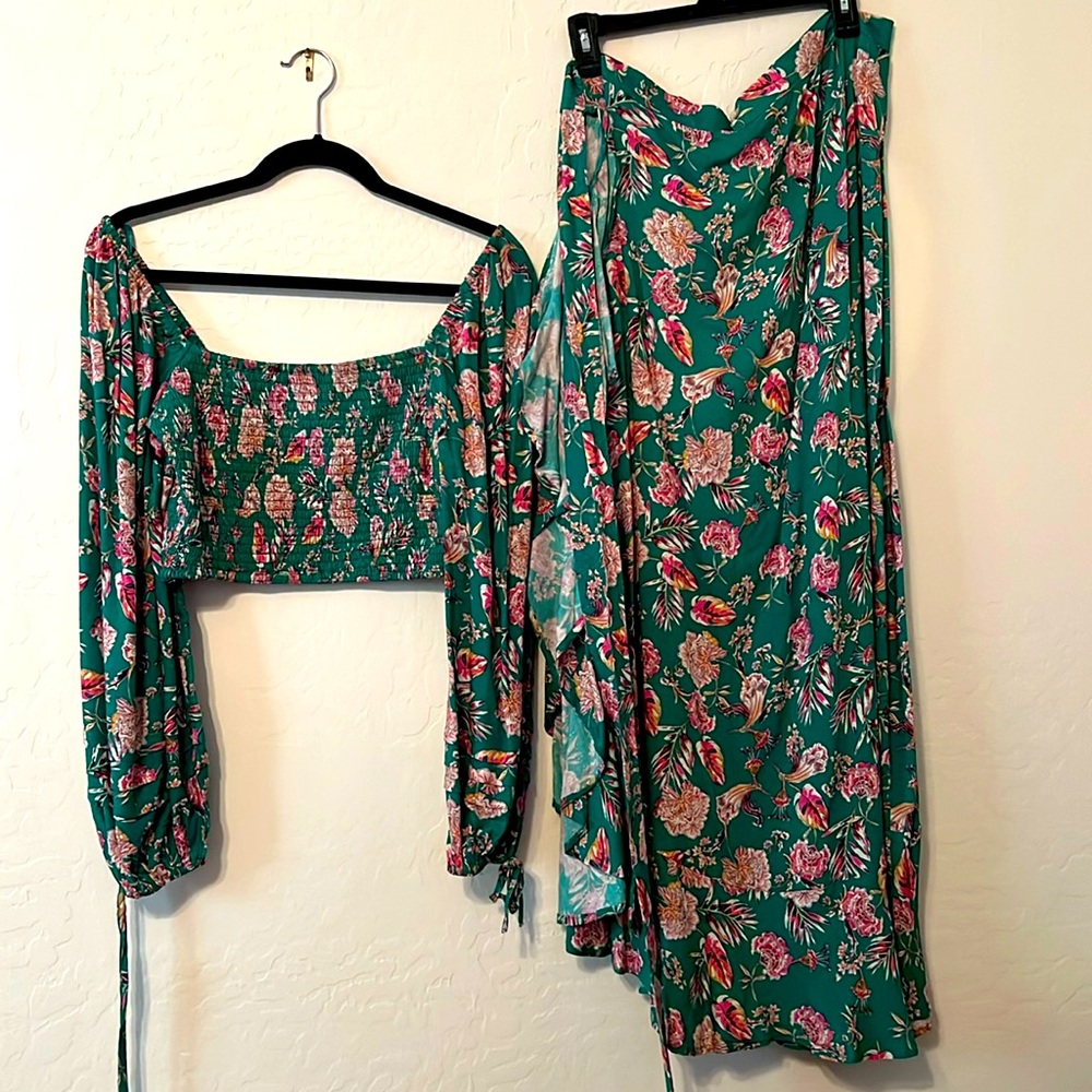 B O G Collective- 2 piece green pink print crop top with wrap skirt. EUC